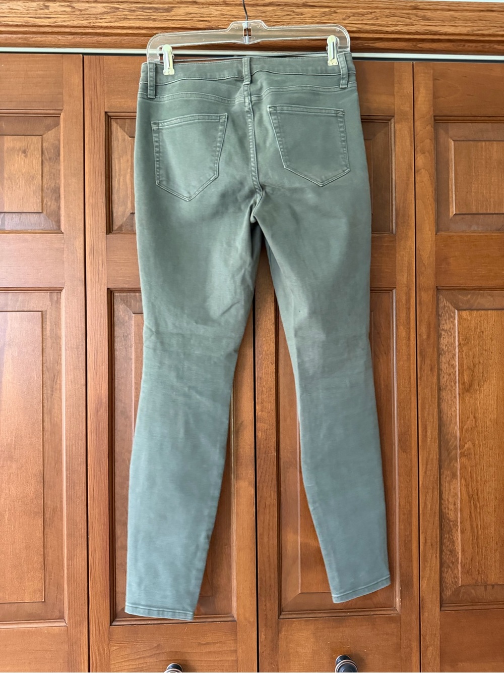 a.n.a Olive High-Rise Casual Jeans - Size 4 - Picture 4 of 6